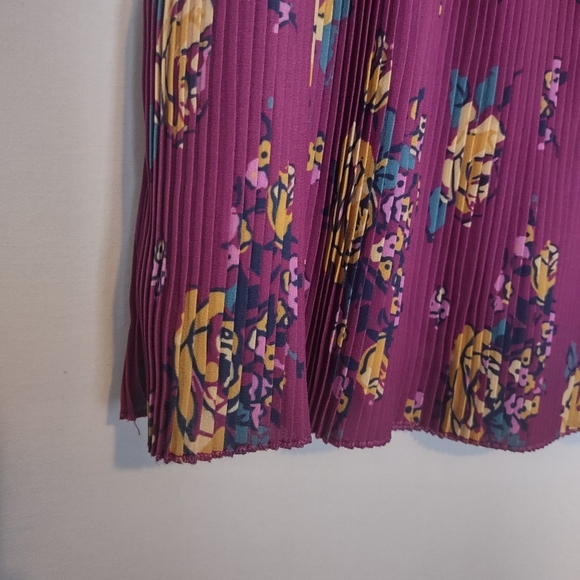 Modcloth Floral Pleated Mini Chiffon Skirt Size M - Picture 6 of 10